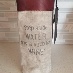 NWT ** Wine Bottle Gift Bag